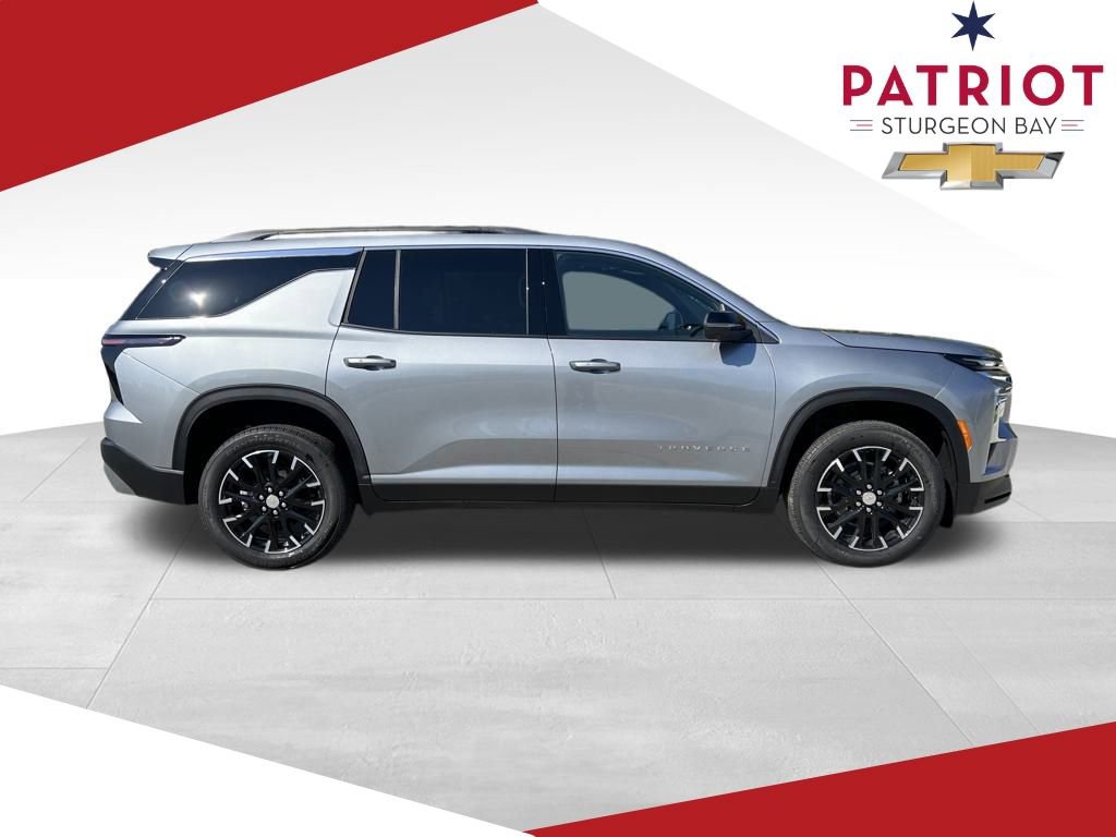 2025 Chevrolet Traverse 1LT photo 2