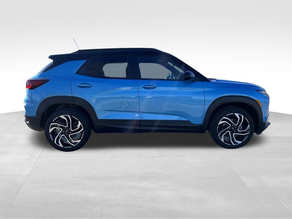 2026 Chevrolet Trailblazer RS photo 2