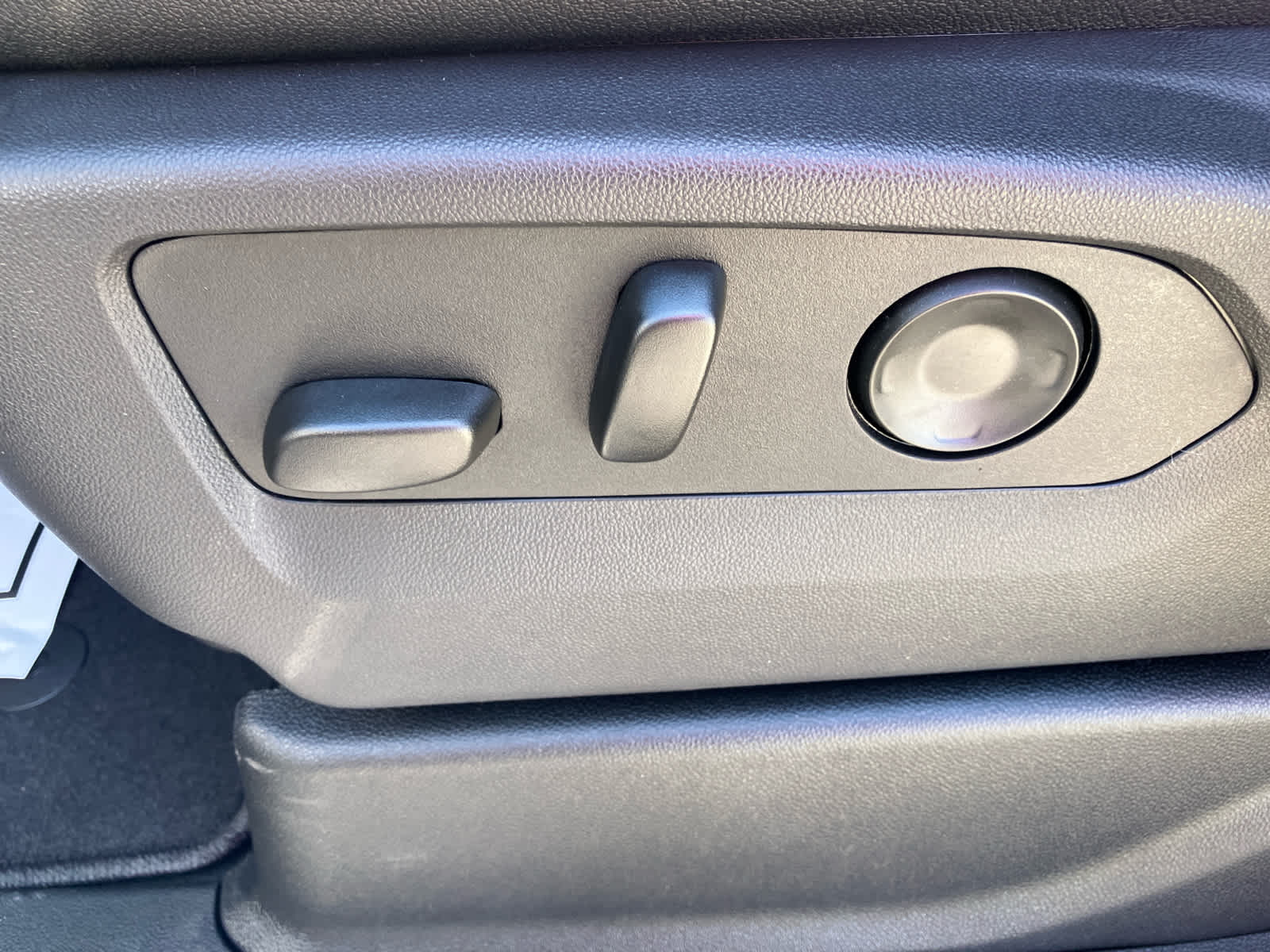 2026 Chevrolet Tahoe Premier - Photo 11