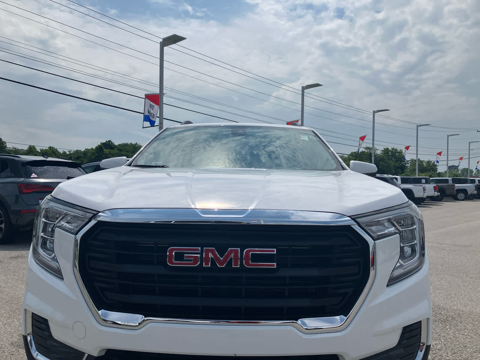 Used 2023 GMC Terrain SLE SUV