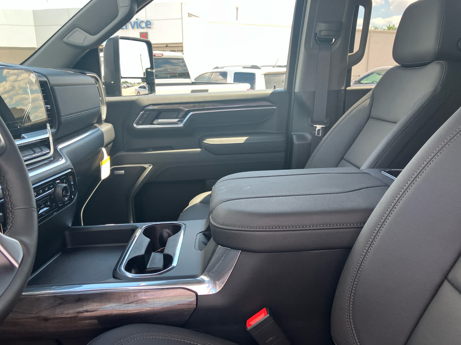 2026 Chevrolet Silverado 2500 HD LTZ - Photo 10
