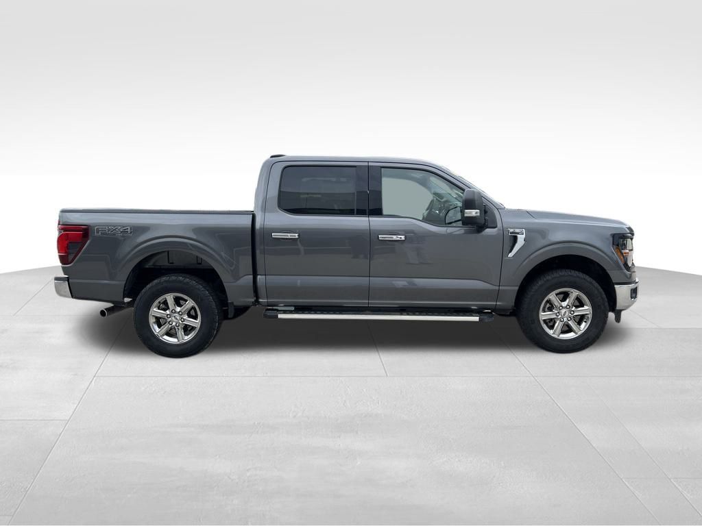 2024 Ford F-150 XLT photo 2