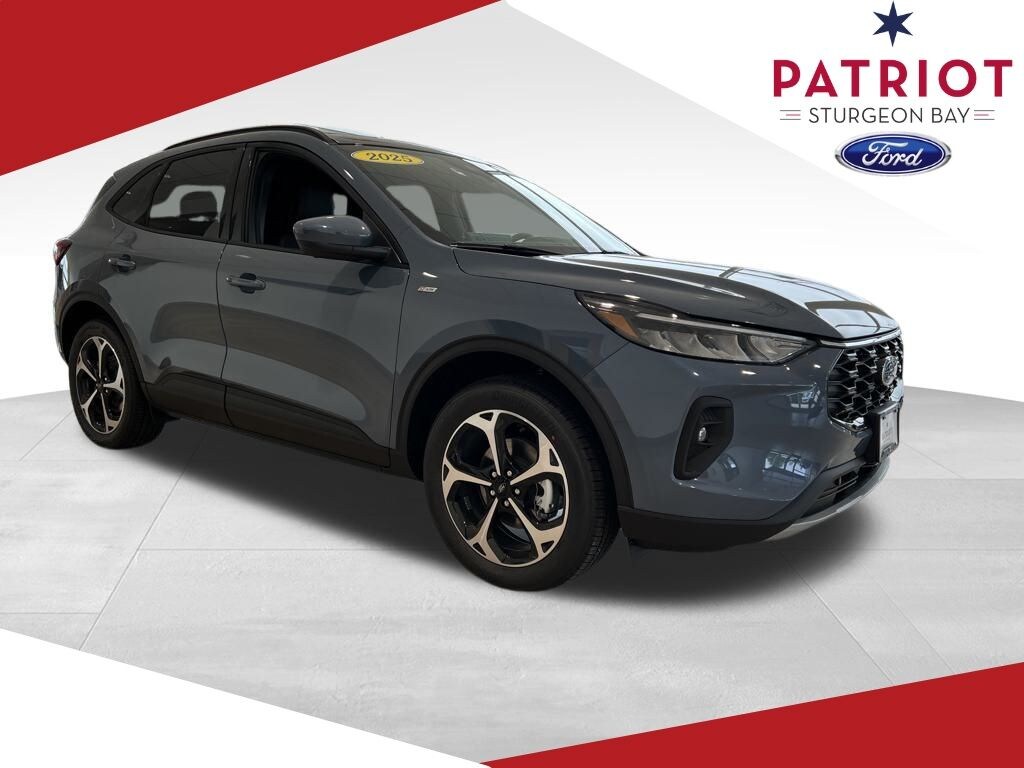 New 2025 Ford Escape Hybrid ST-Line Select SUV