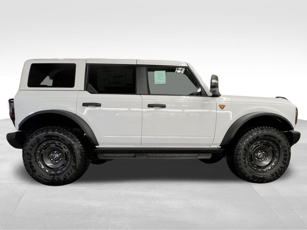 2025 Ford Bronco Badlands photo 2