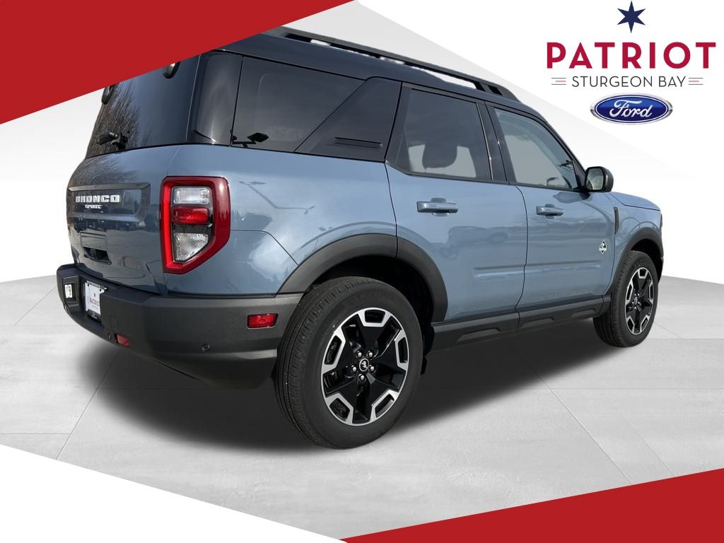 2024 Ford Bronco Sport Outer Banks photo 3