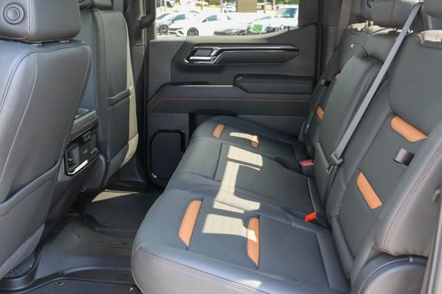 2026 GMC Sierra 1500 AT4 - Photo 17