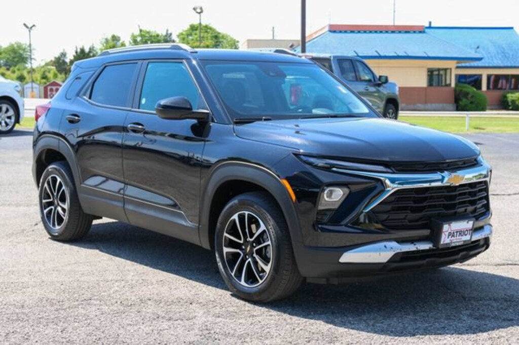 Used 2025 Chevrolet Trailblazer LT SUV