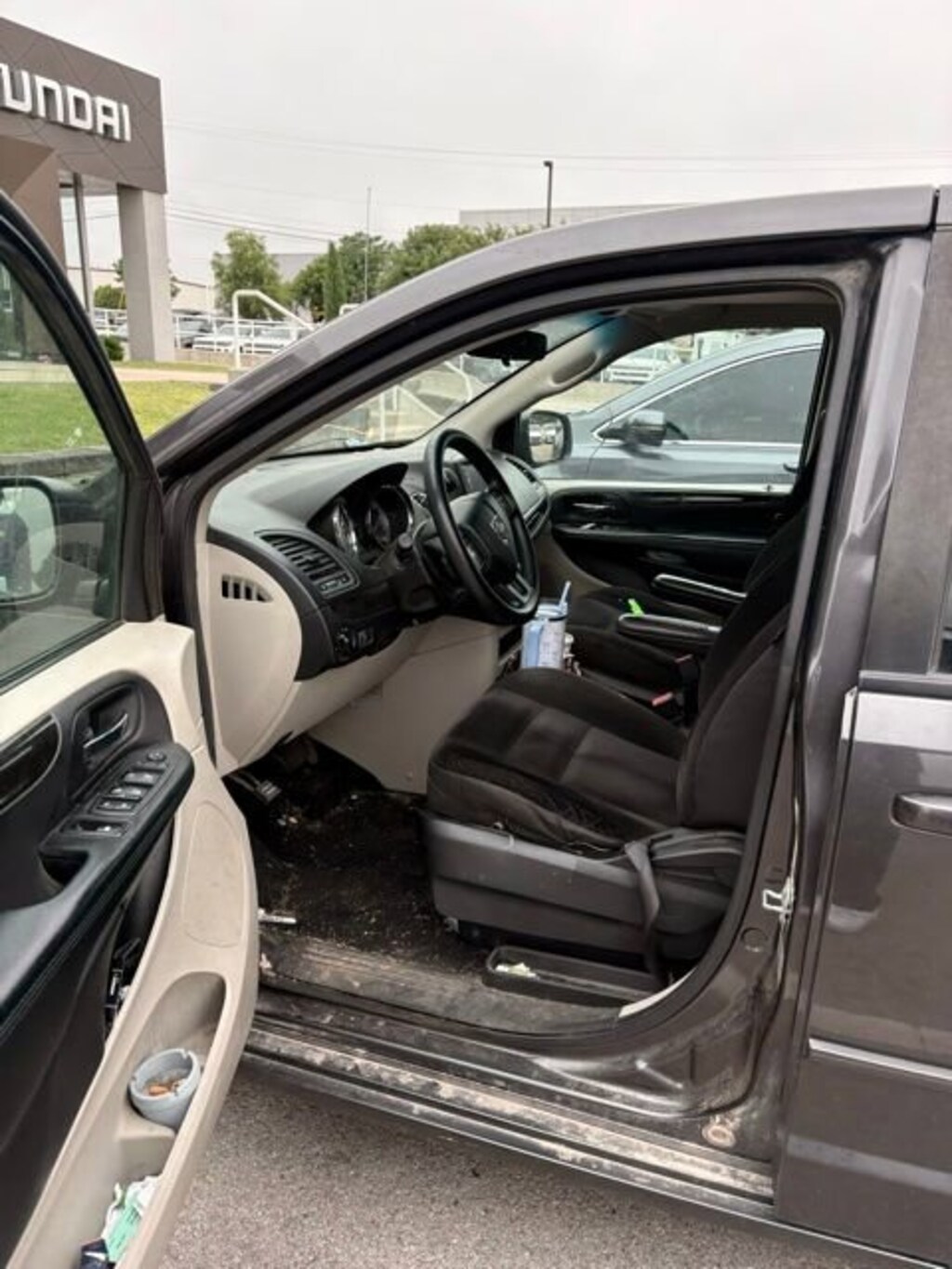 Used 2017 Dodge Grand Caravan SE