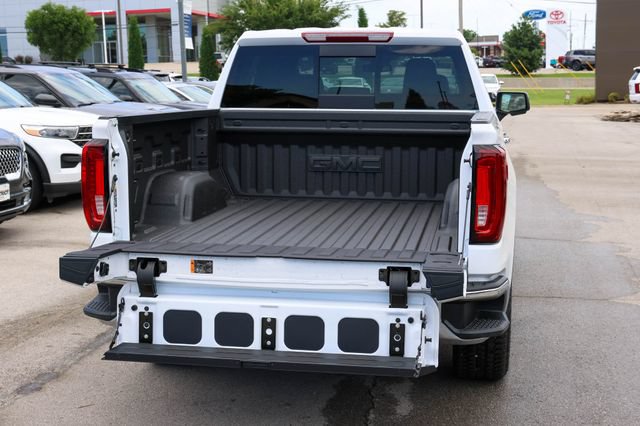 2026 GMC Sierra 1500 SLT - Photo 10