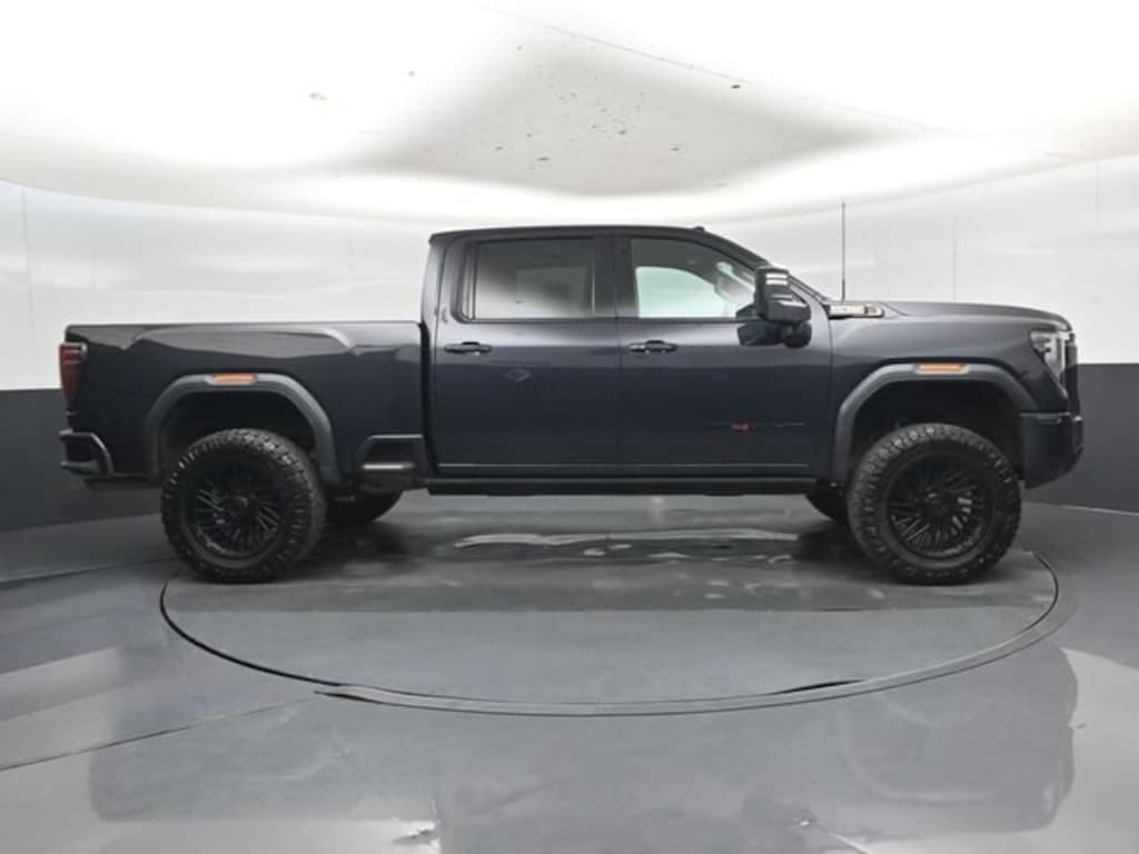 Used 2024 GMC Sierra 2500 HD AT4X Truck