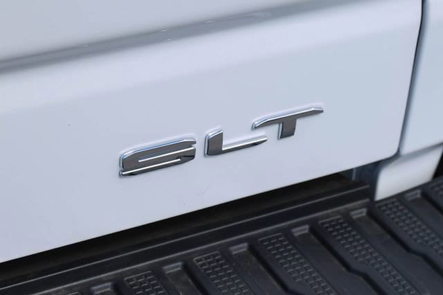 2026 GMC Sierra 1500 SLT - Photo 9
