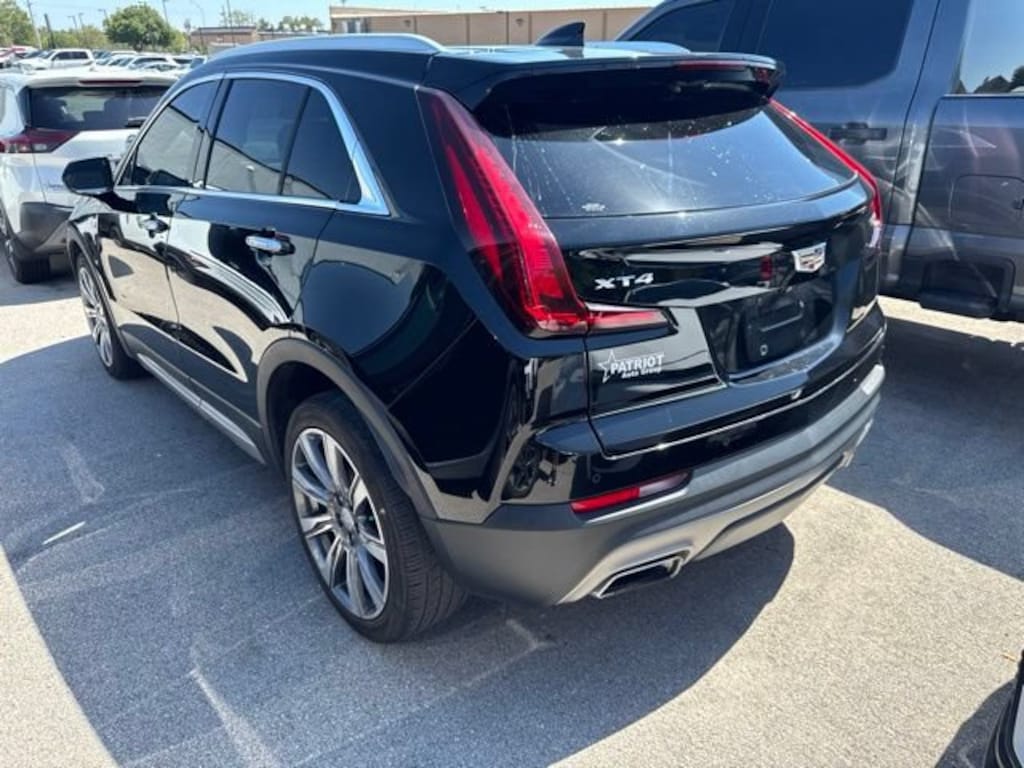 Used 2019 CADILLAC XT4 FWD Premium Luxury SUV