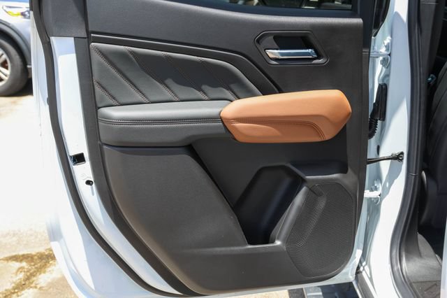 2026 GMC Canyon AT4 - Photo 15