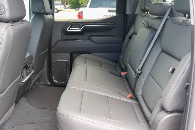 2026 GMC Sierra 1500 SLT - Photo 16