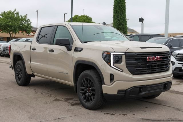 2026 GMC Sierra 4WD Crew Cab Standard Box Pro's photo