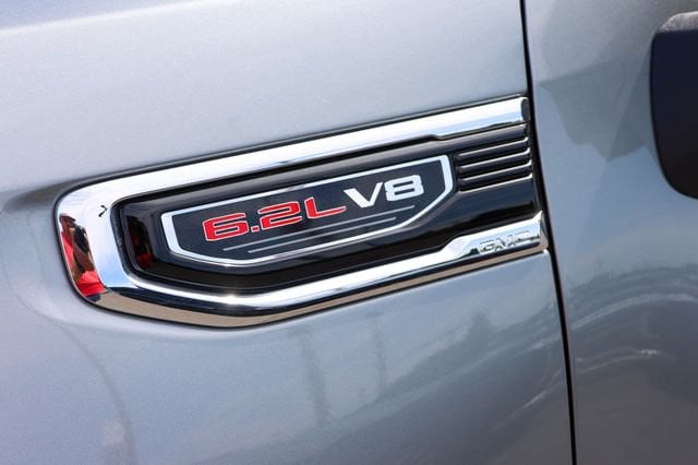 2026 GMC Sierra 1500 SLT - Photo 8
