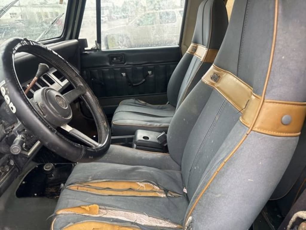 Used 1992 Jeep Wrangler Sahara