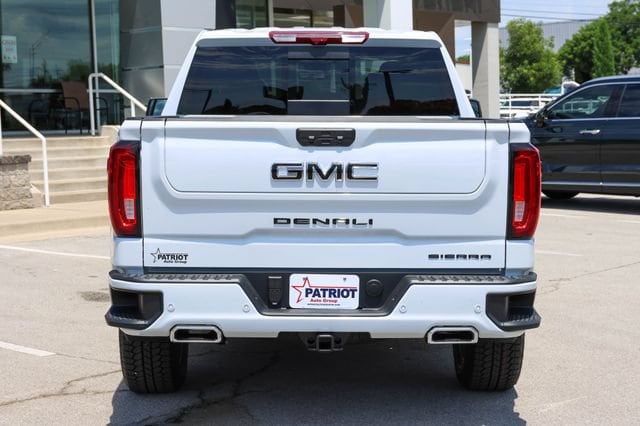 2026 GMC Sierra 1500 Denali - Photo 4