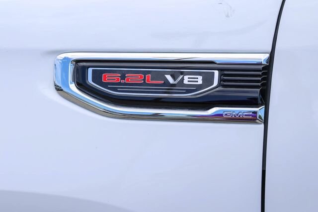 2026 GMC Sierra 1500 SLT - Photo 8