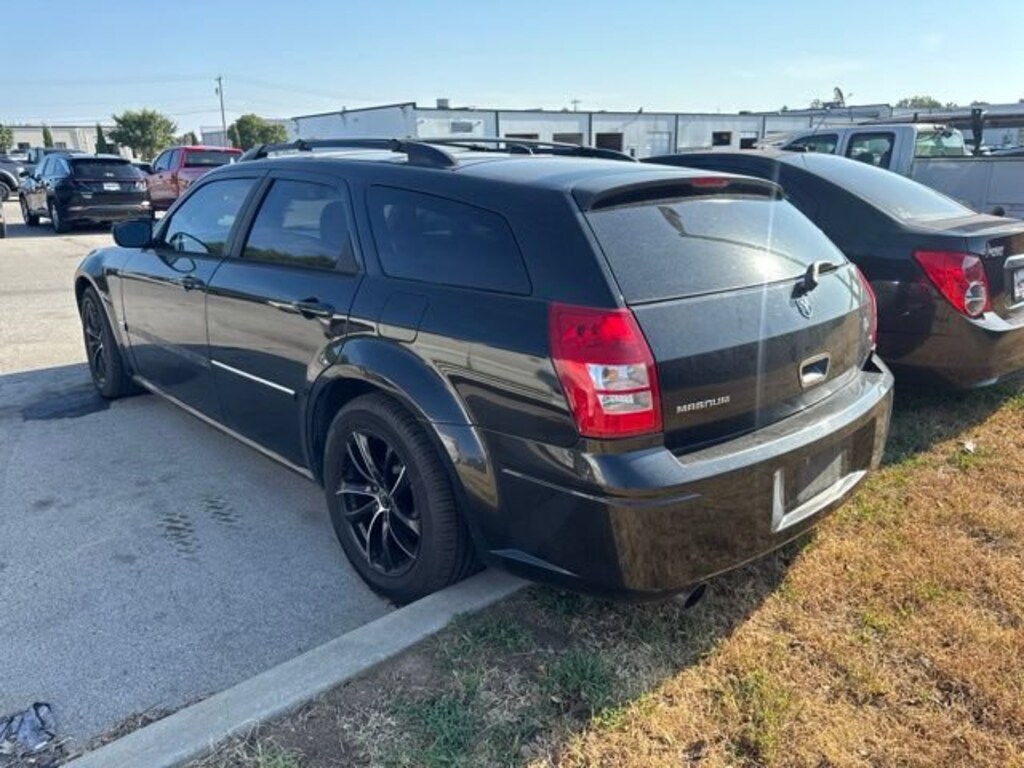 Used 2005 Dodge Magnum RT
