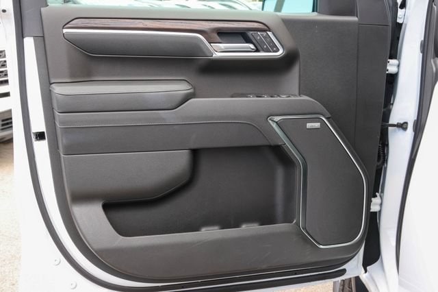 2026 GMC Sierra 1500 SLT - Photo 11
