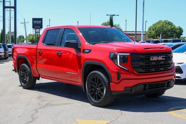 2026 GMC Sierra 4WD Crew Cab Short Box Pro's photo
