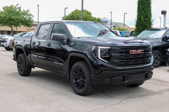 2026 GMC Sierra 4WD Crew Cab Standard Box Pro's photo