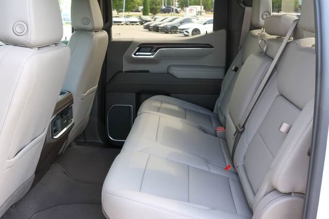 2026 GMC Sierra 1500 SLT - Photo 16