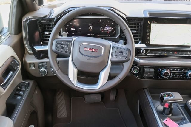 2026 GMC Sierra 1500 SLT - Photo 18