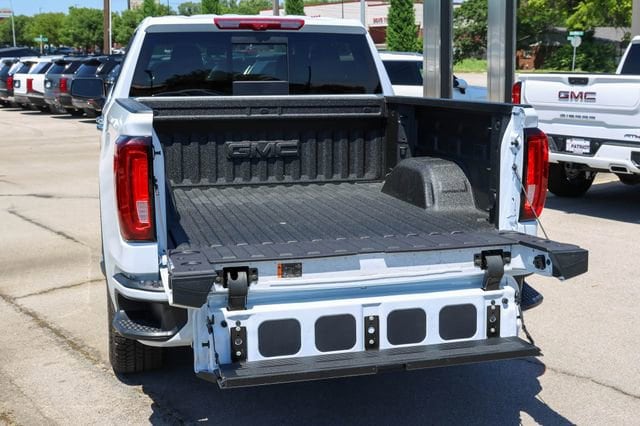 2026 GMC Sierra 1500 Denali - Photo 10