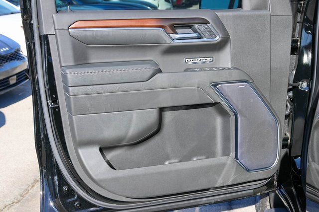 2026 GMC Sierra 1500 Denali - Photo 9