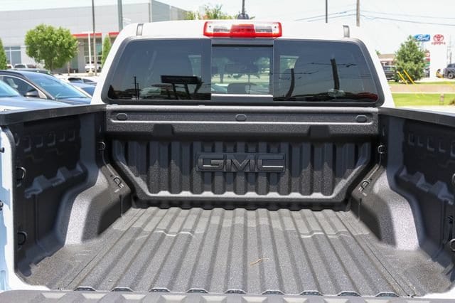 2026 GMC Canyon AT4 - Photo 10