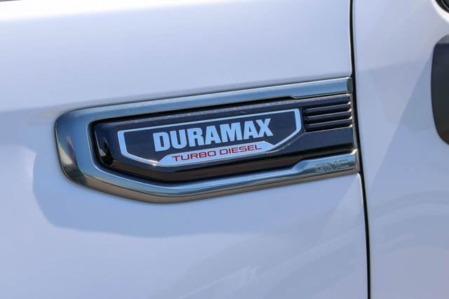 2026 GMC Sierra 1500 AT4 - Photo 8