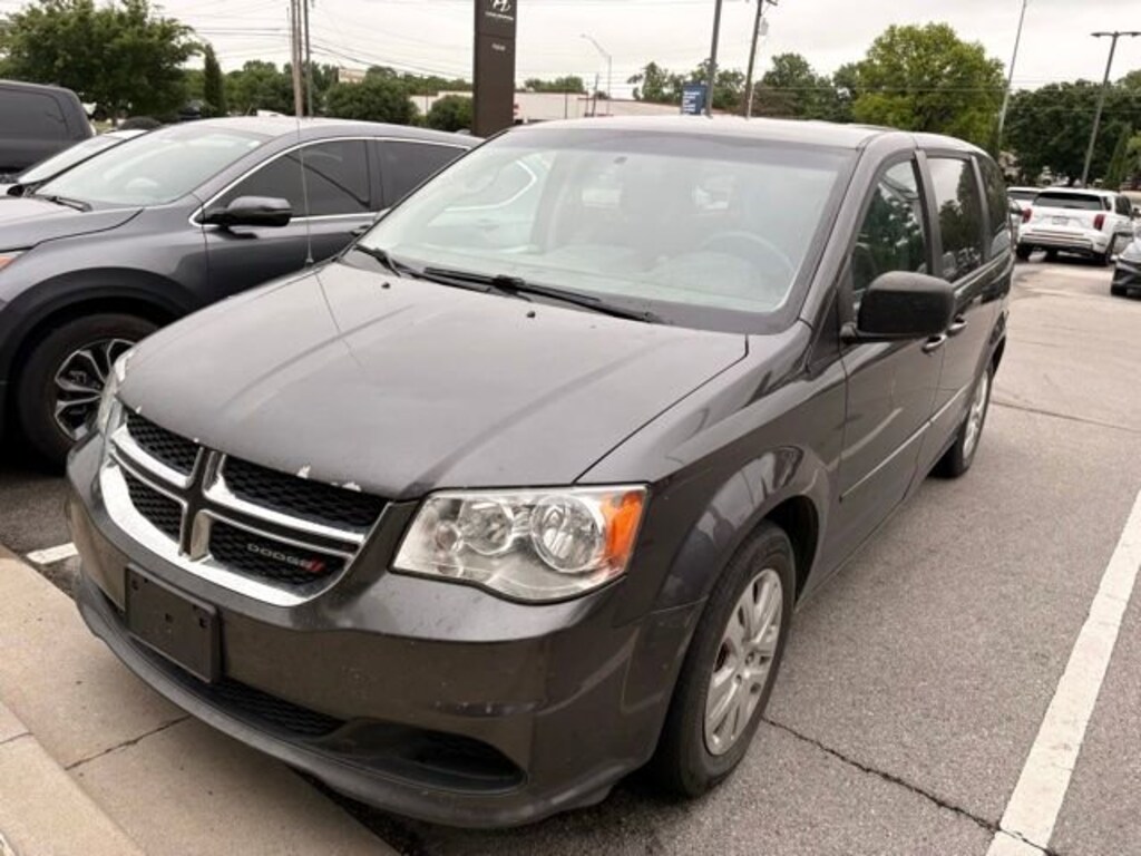 Used 2017 Dodge Grand Caravan SE