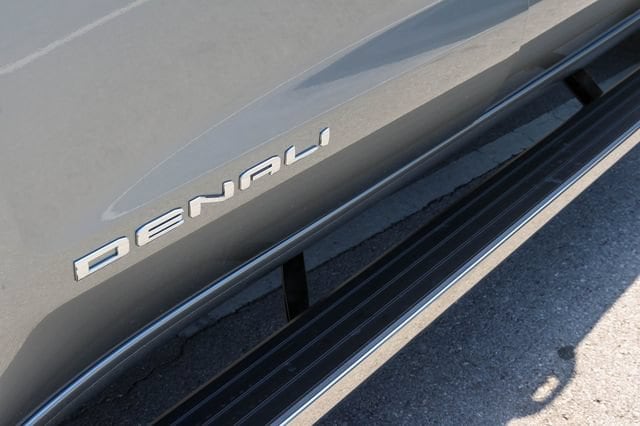 2026 GMC Sierra 1500 Denali - Photo 9