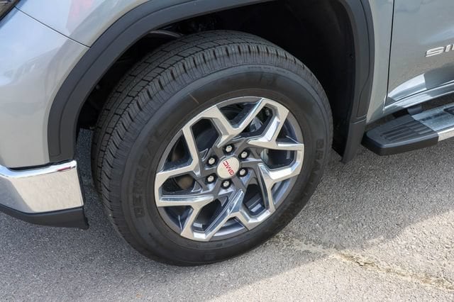 2026 GMC Sierra 1500 SLT - Photo 7