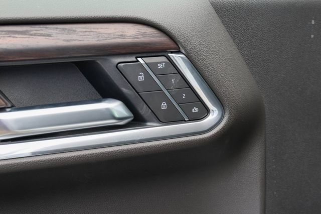 2026 GMC Sierra 1500 SLT - Photo 12