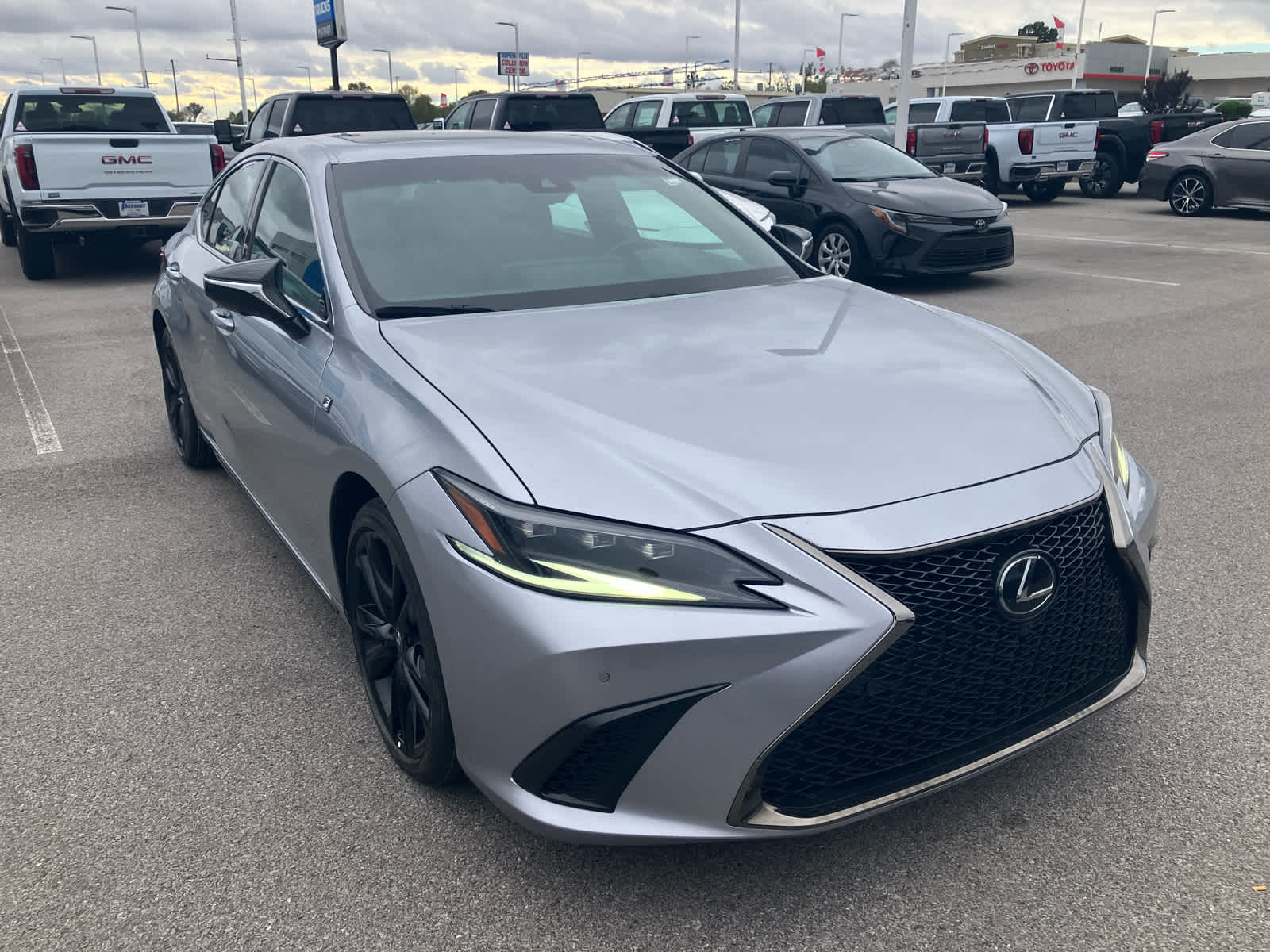 2025 Lexus ES 350 F SPORT Handling