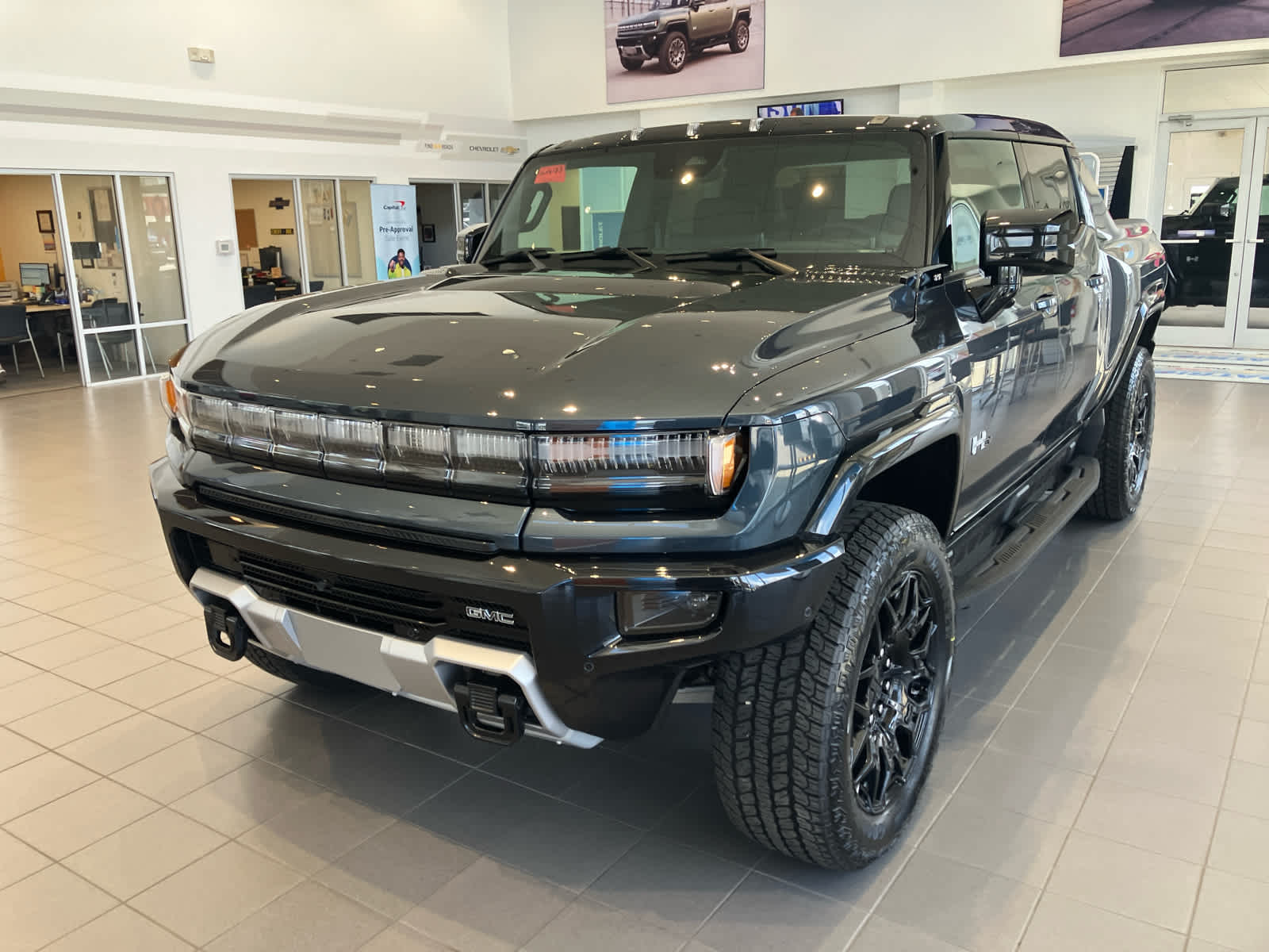2026 GMC HUMMER EV 2X - Photo 6