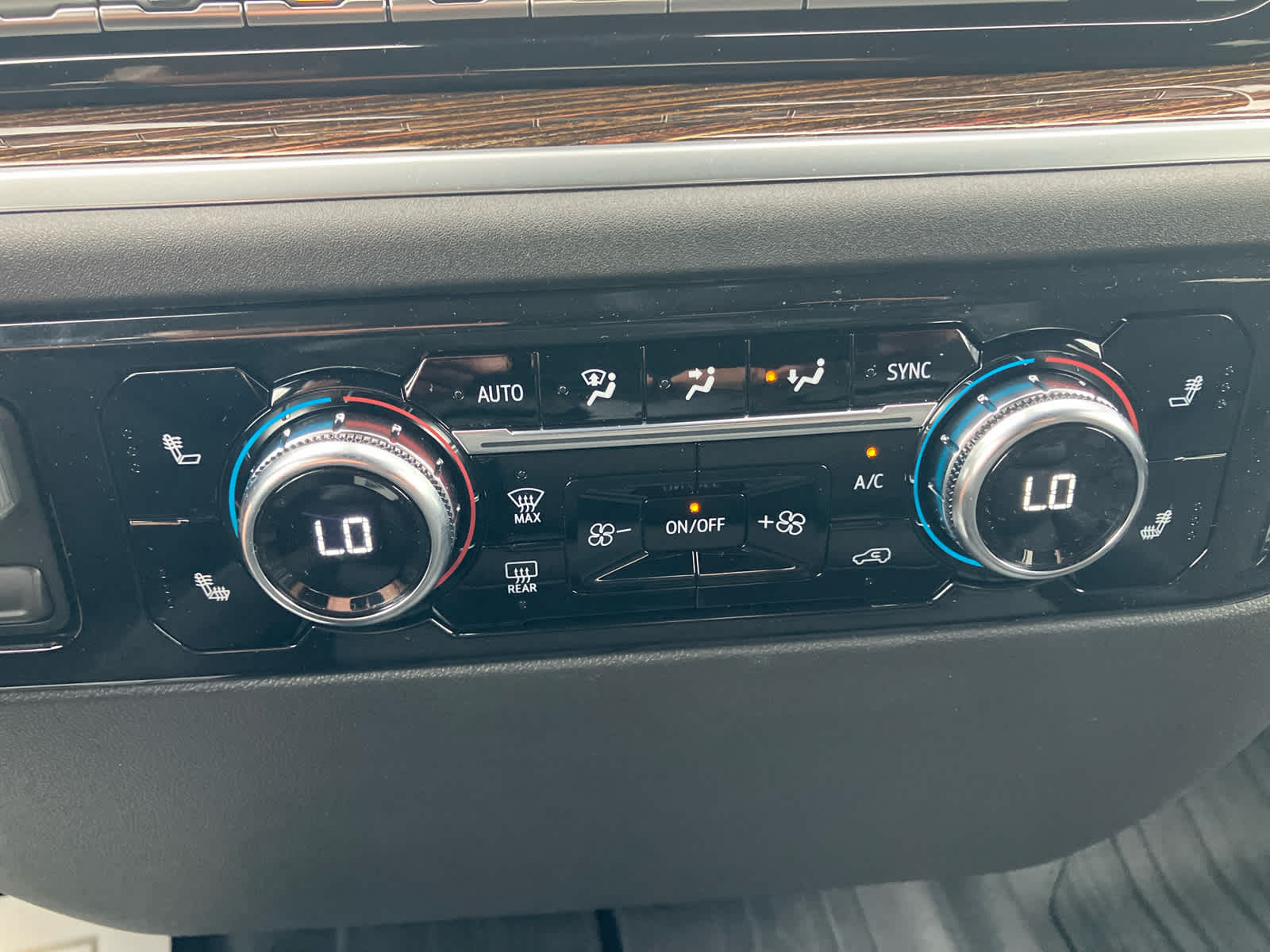 2026 GMC Sierra 1500 SLE - Photo 30