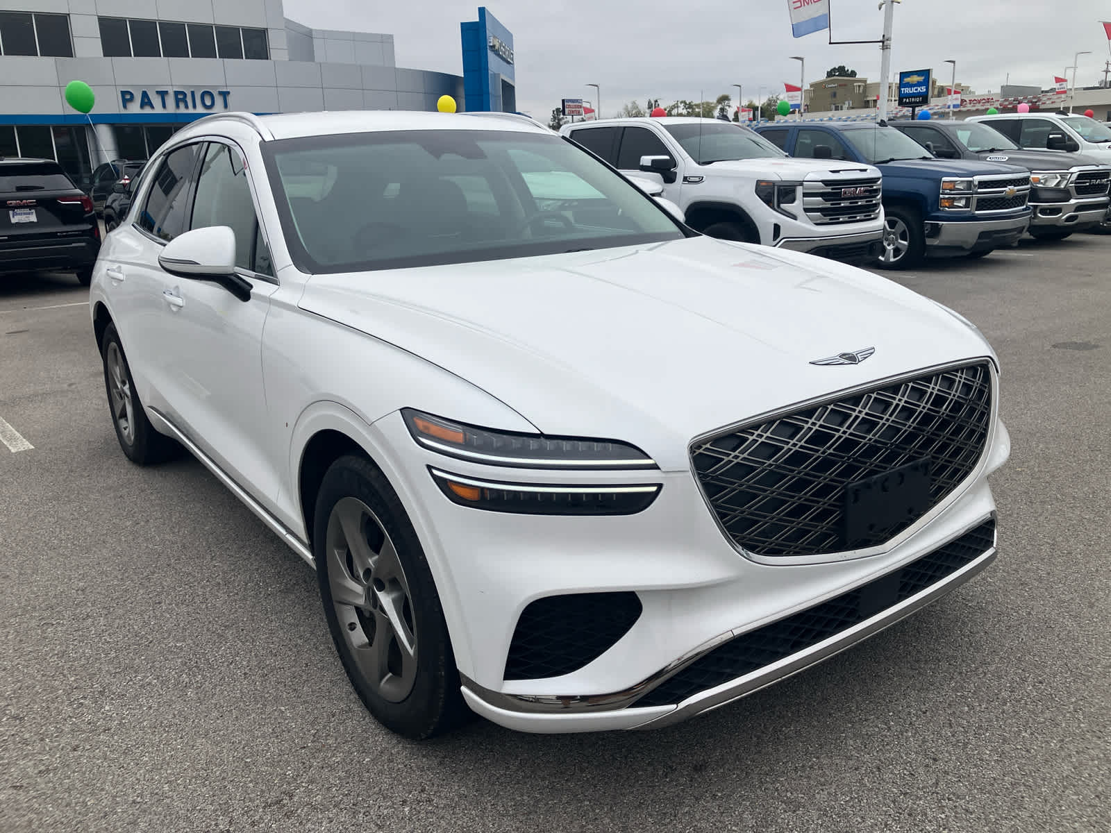 2026 GENESIS GV70 Standard