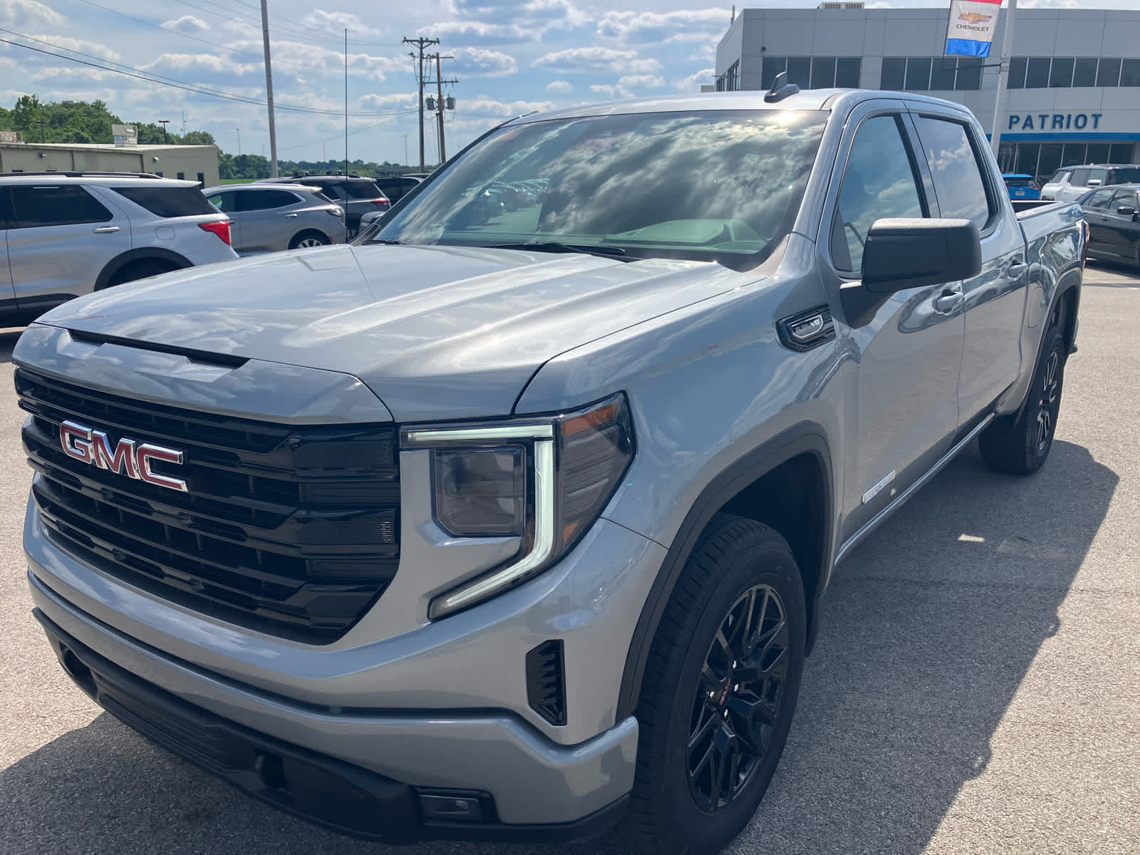 2026 GMC Sierra 1500 Elevation - Photo 3