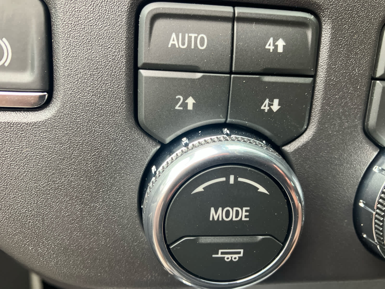 2026 GMC Sierra 1500 SLE - Photo 16