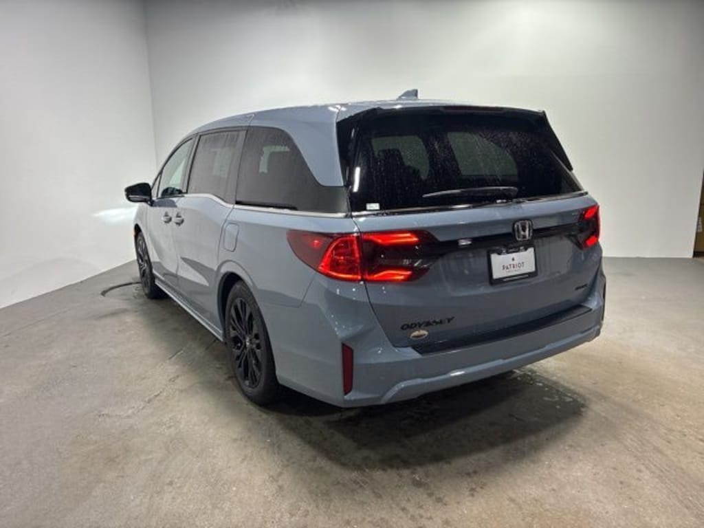 New 2026 Honda Odyssey Sport-L Van Passenger