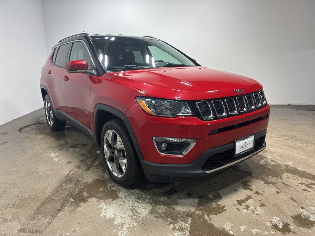 2019 Jeep Compass Limited's photo