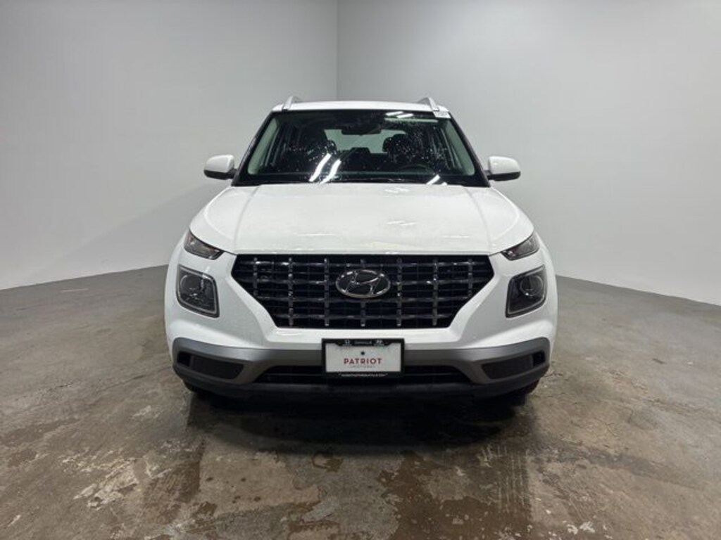 Used 2025 Hyundai Venue SEL SUV
