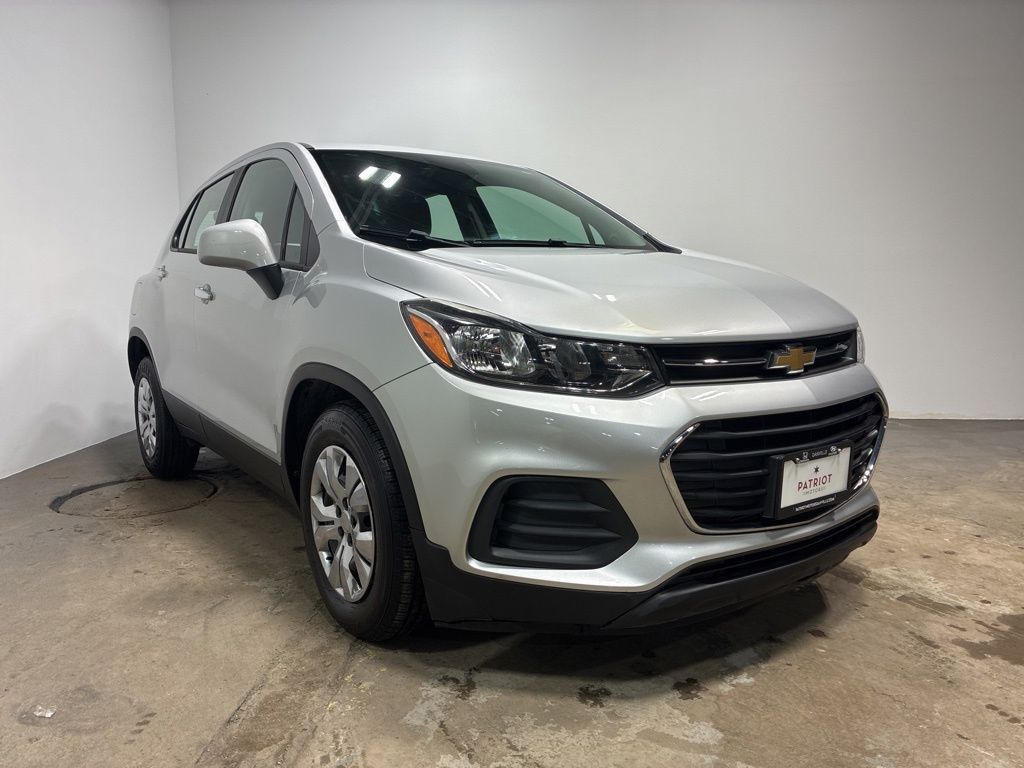 2018 Chevrolet Trax LS's photo
