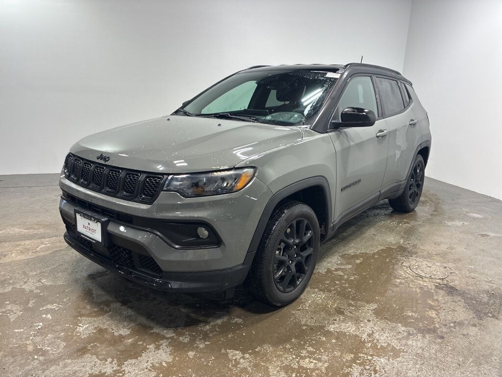 Used 2024 Jeep Compass Altitude Special Edition SUV