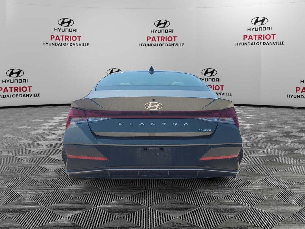 Used 2025 Hyundai Elantra Limited Sedan
