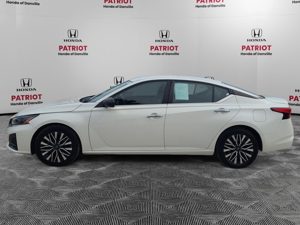 Used 2024 Nissan Altima 2.5 SV Sedan